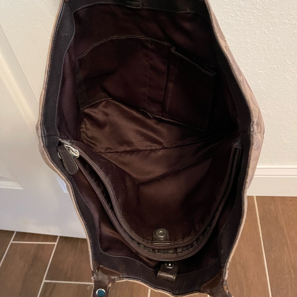 Extra Large 3 Compartment Authentic Satin Coach P… - image 6